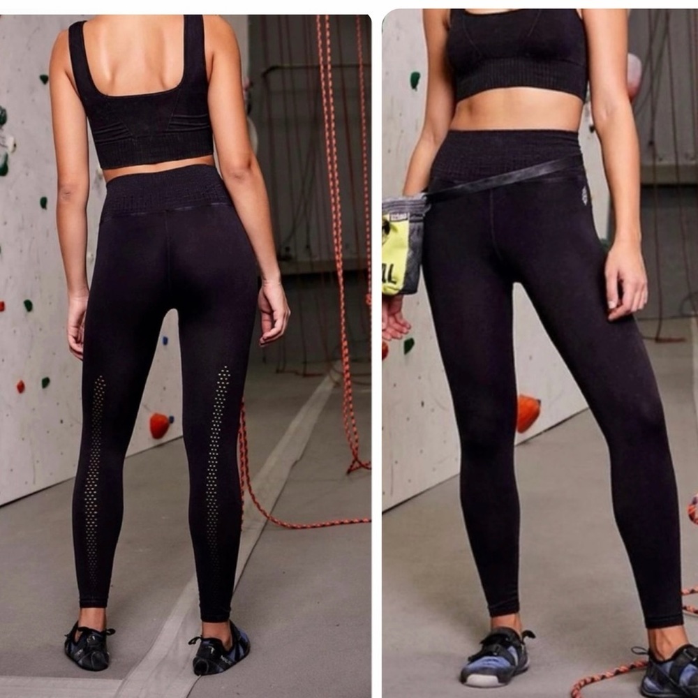 Free People Movement High-Rise 7/8 Good Karma Leggings Washed Black size m/l